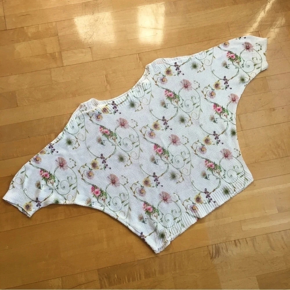 Luisa Ricci White Pink Floral Cold Shoulder Sweater Size Medium